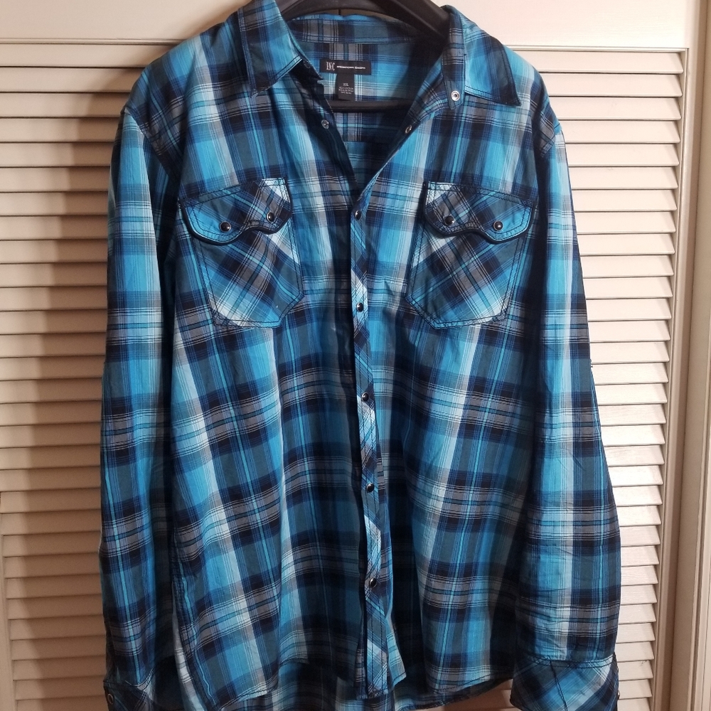 Inc button up